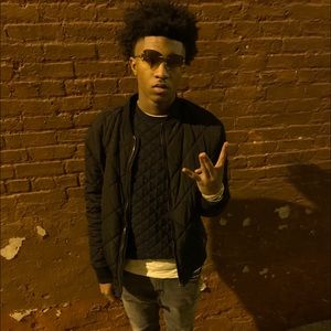 Meet your Posher, Stanley